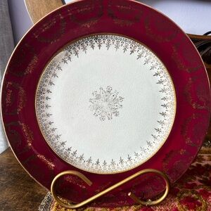 Elegant Red and Gold Decorative Dinner Plate. British Empire made 485-38
